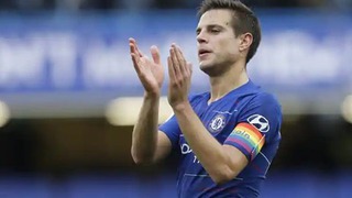 Để Kepa làm loạn, CĐV Chelsea mắng Azpilicueta không biết cách làm đội trưởng