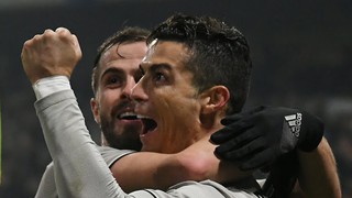 Video Sassuolo 0-3 Juventus: Ronaldo lại rực sáng, Juve thẳng tiến