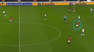 MU 1-3 PSG: Fernandes gây sốc khi chỉ đạo Solskjaer thay người