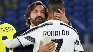 Thua sốc Benevento, Pirlo và Ronaldo vẫn BLĐ Juve được ủng hộ