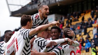 Wolves 1-2 MU: 'Quỷ đỏ' thắng nhẹ Wolves bằng đội hình hai