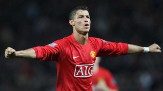 Các ngôi sao MU phản ứng thế nào trước sự trở lại của Ronaldo?