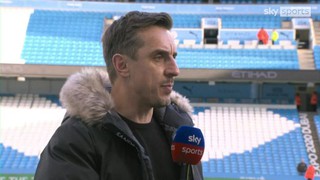 Gary Neville: 'MU cần một HLV có thể xây dựng từ gốc rễ'