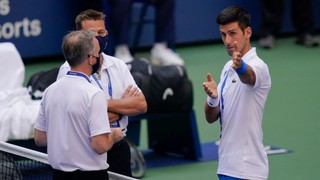 Cộng đồng mạng dậy sóng vụ Djokovic thua kiện