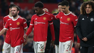 MU phải trả giá vì mất kiểm soát cầu thủ trong trận thua tại FA Cup