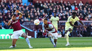 Aston Villa 0–1 Arsenal: Saka lập công, ‘Pháo thủ’ xây chắc vị trí top 4