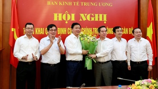 Ông Đinh La Thăng nhận nhiệm vụ Phó Trưởng Ban Kinh tế Trung ương