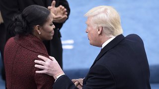 Bà Michelle Obama lần đầu gay gắt về chính sách của chính quyền Donald Trump