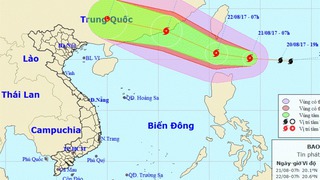 Bão HATO hướng vào Biển Đông và đang mạnh lên