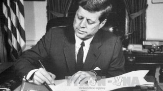 Mỹ tiếp tục công bố hơn 10 nghìn tài liệu về vụ ám sát Tổng thống John F. Kennedy