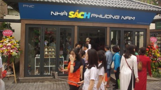 Thuốc nào cho… Phố sách Hà Nội?