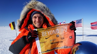 Nhà thám hiểm đầu tiên độc hành xuyên Nam Cực không cần trợ giúp