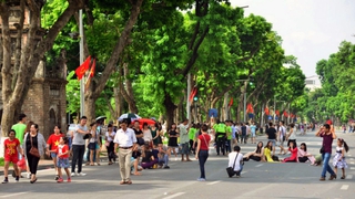 Thư gửi robot Citizen: Đánh thức 'những đêm hoa sữa thơm nồng'