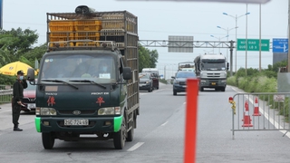 Hà Nội xử lý nghiêm phương tiện vi phạm quy định về 'luồng xanh'