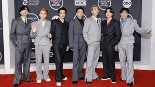 BTS giành 3 giải thưởng lớn tại AMA 2021