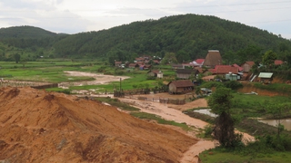 Gỡ vướng về quản lý đất đai (Bài cuối): Cần sửa đổi luật triệt để