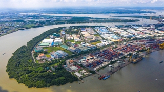 Góc nhìn 365: Nhà máy trong thành phố
