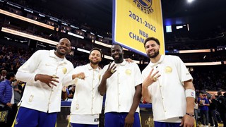 Giải mã những bí ẩn xung quanh chiếc nhẫn vô địch thứ 7 của Golden State Warriors