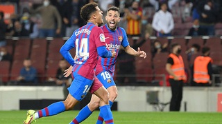 Barcelona chiến thắng trở lại: Những người viết kịch ở Camp Nou
