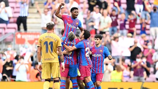 Barca đã biết thắng: Nụ cười Koeman, nụ cười Ansu Fati