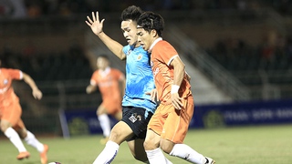 V-League 2021: 2 tuần nữa bóng lăn