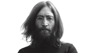 Album John Lennon ký tặng kẻ giết người được bán với giá khủng