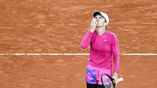 Simona Halep tự tặng mình quà sinh nhật