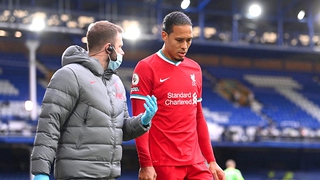 Trực tiếp Ajax vs Liverpool: Mất Van Dijk, Liverpool sống trong bất an