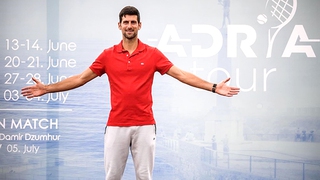 Djokovic nhiễm Covid-19: Nói một đằng, làm một nẻo