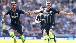 Man City bảo vệ thành công chức vô địch: Lịch sử dưới chân thày trò Guardiola