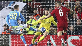 Alisson xuất sắc, Liverpool thoát hiểm ngoạn mục