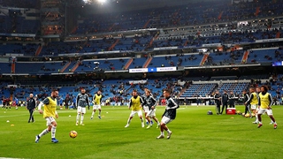 Real Madrid: Cuộc biểu tình ở Bernabeu