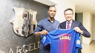 Vấn đề của Barca: Gánh nặng của Eric Abidal