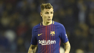 Digne ra đi là tốt cho La Masia và Barca