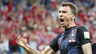 Nga vs Croatia: Mario Mandzukic, chiến binh được tôi luyện giữa súng đạn