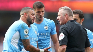 Man City hòa thất vọng Southampton: Không tiền đạo, không vấn đề?