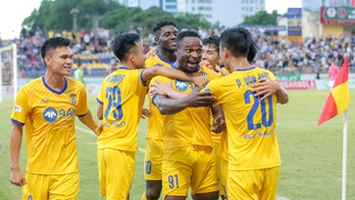 Khi CĐV SLNA 'giận mà thương'