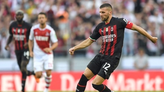 Milan: Chưa đá đã khổ vì chấn thương