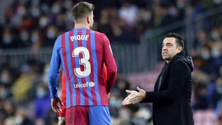 Barcelona: Lấy thìa bạc khỏi tay Pique
