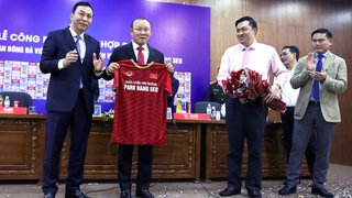 HLV Trần Công Minh: 'Tôi mong ông Park tiếp tục ở lại Việt Nam'