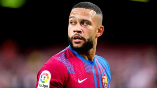Memphis Depay: Người hiến tế cho những điều điên rồ