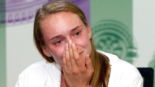 Nhà vô địch Wimbledon Elena Rybakina: Cuộc sống không còn yên tĩnh nữa