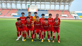 Nữ Việt Nam vs nữ Philippines: Thầy trò HLV Mai Đức Chung “leo núi”