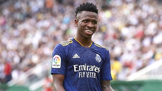 Real Madrid: Vinicius lại mất tích