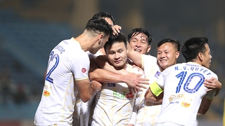 Bình luận viên Quang Tùng: 'Cần tôn trọng khát vọng của Quang Hải'