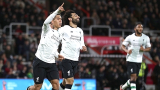 Chỉ Salah tỏa sáng là chưa đủ với Liverpool