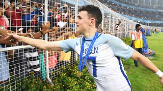 Phil Foden xứng đáng người hùng U17 Anh & Guardiola