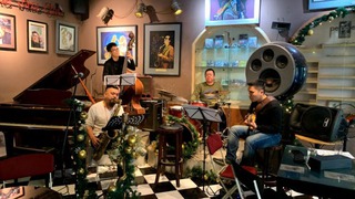 Nghệ sĩ Quyền Thiện Đắc chơi jazz với quan họ