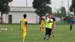 VIDEO: HLV Philippe Troussier được đề cử là HLV vĩ đại nhất lịch sử Asian Cup