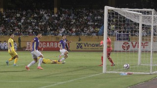 Video bàn thắng Hà Nội 2-1 HAGL: Hà Nội vô địch lượt đi